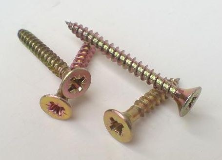 Vrut univerzální  5x16