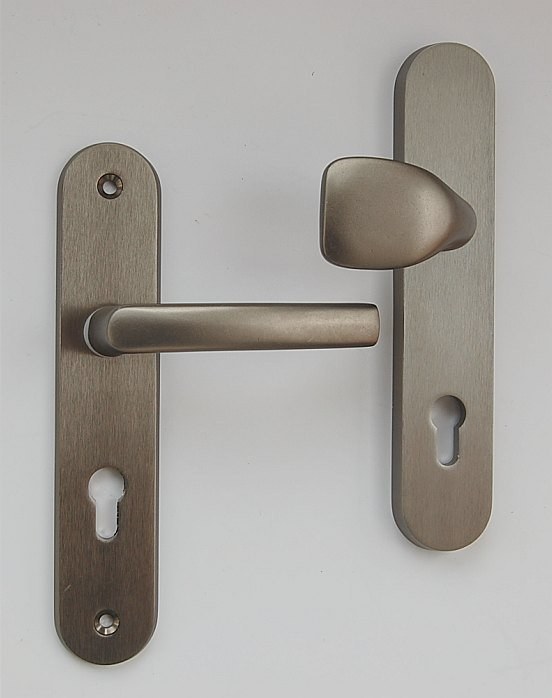 Kování bezpečnostní klika+koule A2/72 Al F9 bez krytky <br> - Stavební výplně Dveře Zámky, kování, příslušenství Kování dveřní