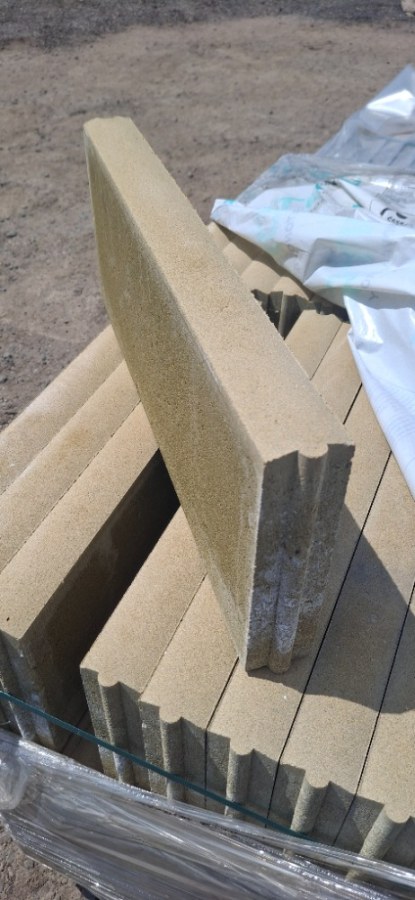 Výprodej - obrubník zahradní 50x20x5cm pískový (108) 2.jak. pal.2868 - Výprodejové zboží Betonové výrobky Obrubníky