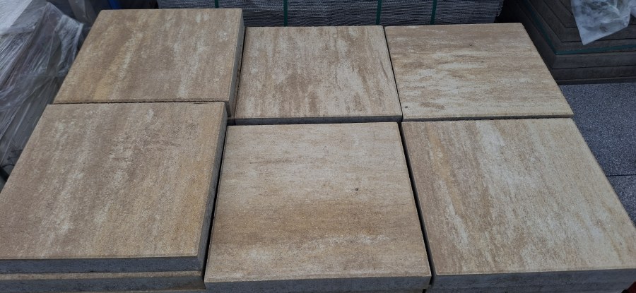 Výprodej - dlažba zahradní 40x40x5cm bíložlutokaramelová 2.jak.