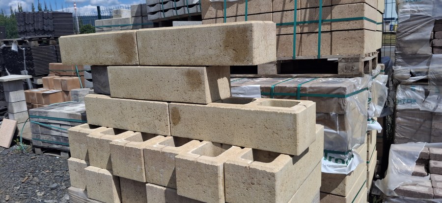 Výprodej - tvarovka betonová RIVAGO 60x20x16cm pískovcová 2.jakost pal. zal.2868 (v)