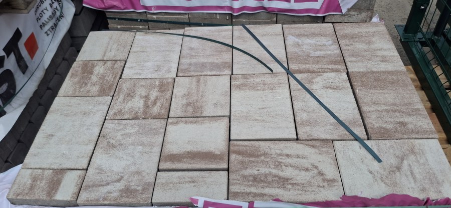 Výprodej - dlažba zámková Parko kombi Latte 6 cm 2.jak. vrstva 1,08m2 záloha na pal.2868 Výprodej - dlažba zámková Parko kombi Latte 6 cm 2.jak. vrstva 1,08m2 záloha na pal.2868