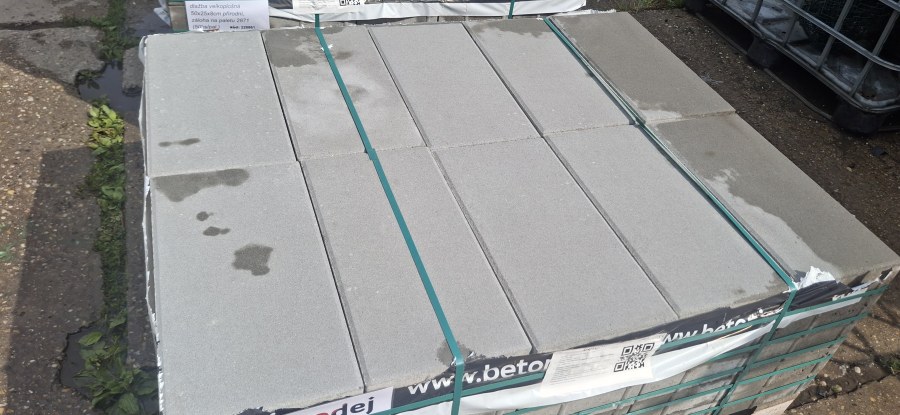 Výprodej - dlažba velkoplošná 50x25x8cm přírodní, záloha na paletu 2871 (50ks/pal.) Výprodej - dlažba velkoplošná 50x25x8cm přírodní, záloha na paletu 2871 (50ks/pal.)