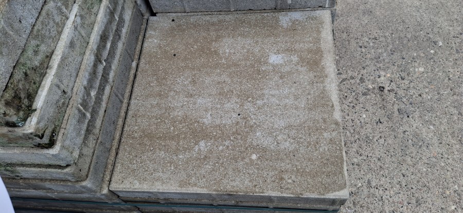 Výprodej - dlažba 40x40x5 cm Lugano I. LATTE pal.2868 2.jak.