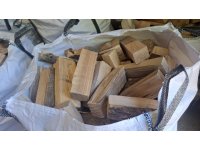 Dřevo palivové štípané suché sypané TVRDÝ MIX v big bagu o objemu 0,512m3