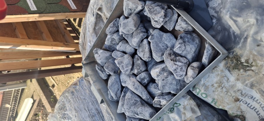 Výprodej- oblázek dekorativní 25-40mm šedé 25kg - Sypké materiály Dekorační