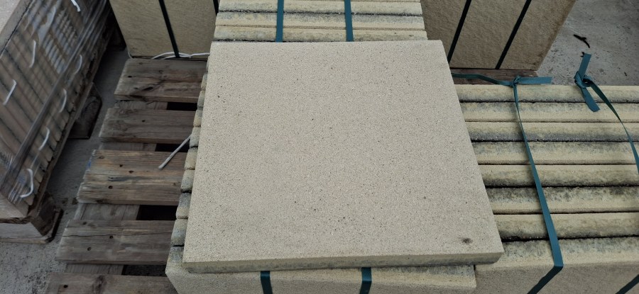 Výprodej- dlažba DUNA 40x40x4cm písková,záloha na pal. 2868 (bez záruk) - Výprodejové zboží Betonové dlažby