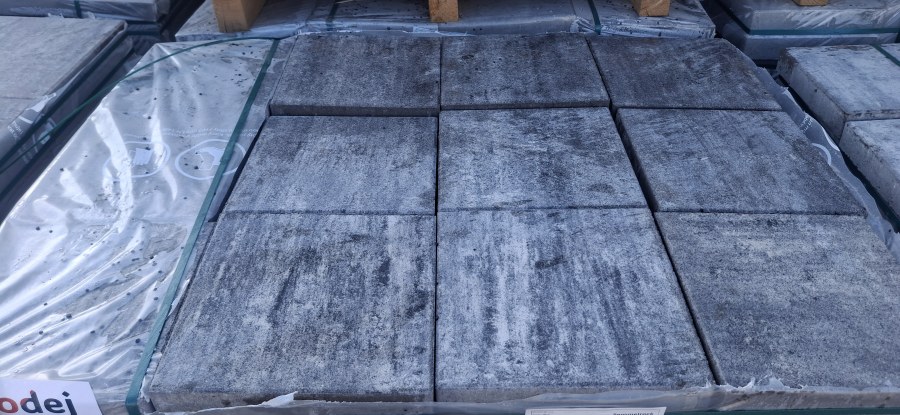 Výprodej - dlažba zahradní 30x30x5 cm bíloantracitová, 2.jak. pal.18681 (144ks/pal.) Výprodej - dlažba zahradní 30x30x5 cm bíloantracitová, 2.jak. pal.18681 (144ks/pal.) - Výprodejové zboží Betonové dlažby