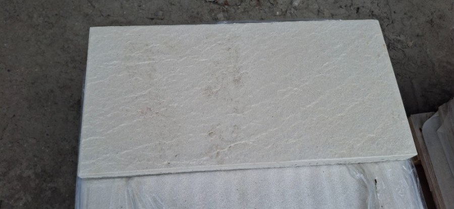 Výprodej - dlažba zahradní 60x30x4cm WAVE bílá 2.jak. pal.2868 - Výprodejové zboží Betonové dlažby