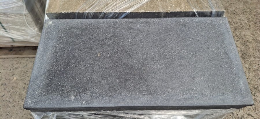 Výprodej - dlažba zahradní 60x30x4cm WAVE antracit 2.jak. pal.2868 - Výprodejové zboží Betonové dlažby