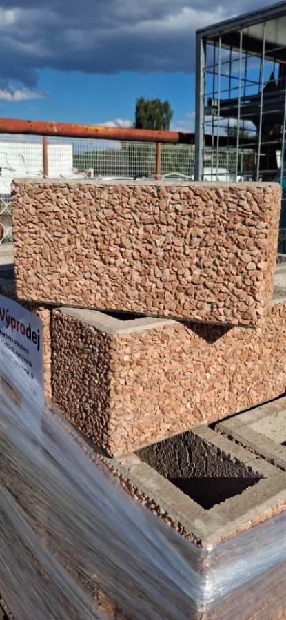 Výprodej - tvarovka sloupová 40x20x20.vymývaná ORANŽ pal.nevratná 228756 - Výprodejové zboží Betonové výrobky Tvarovky